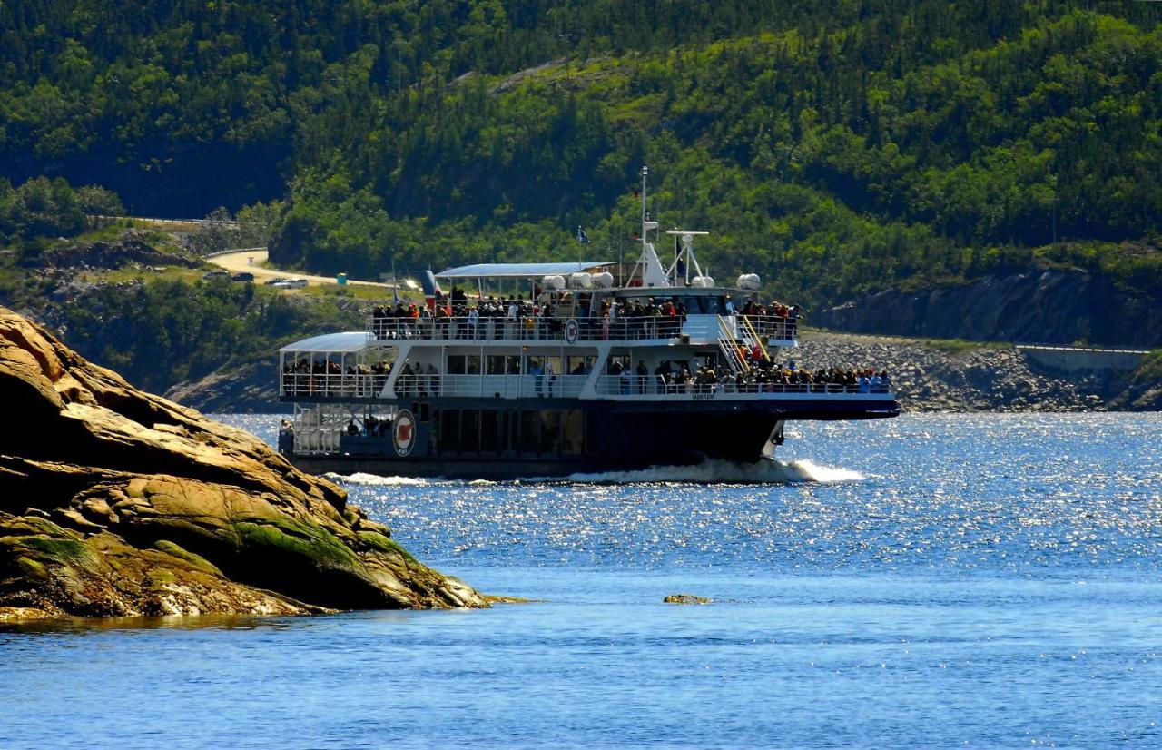 Hotel Motel Le Beluga Tadoussac Exterior foto